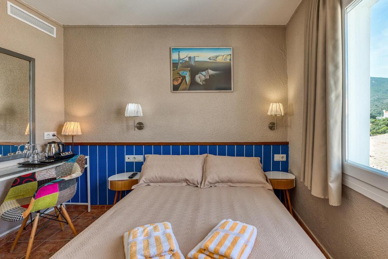 Bed and Breakfast La Fonda Cadaqués Exterior foto