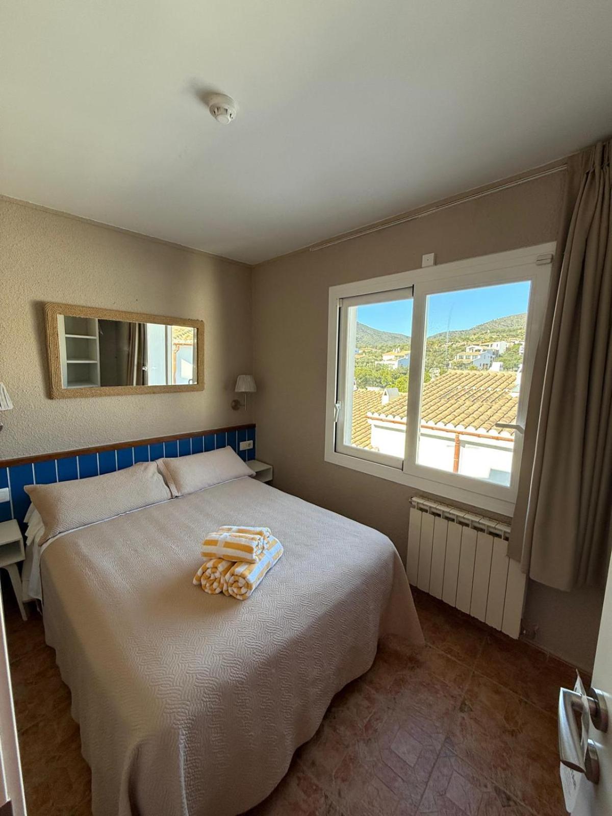 Bed and Breakfast La Fonda Cadaqués Exterior foto